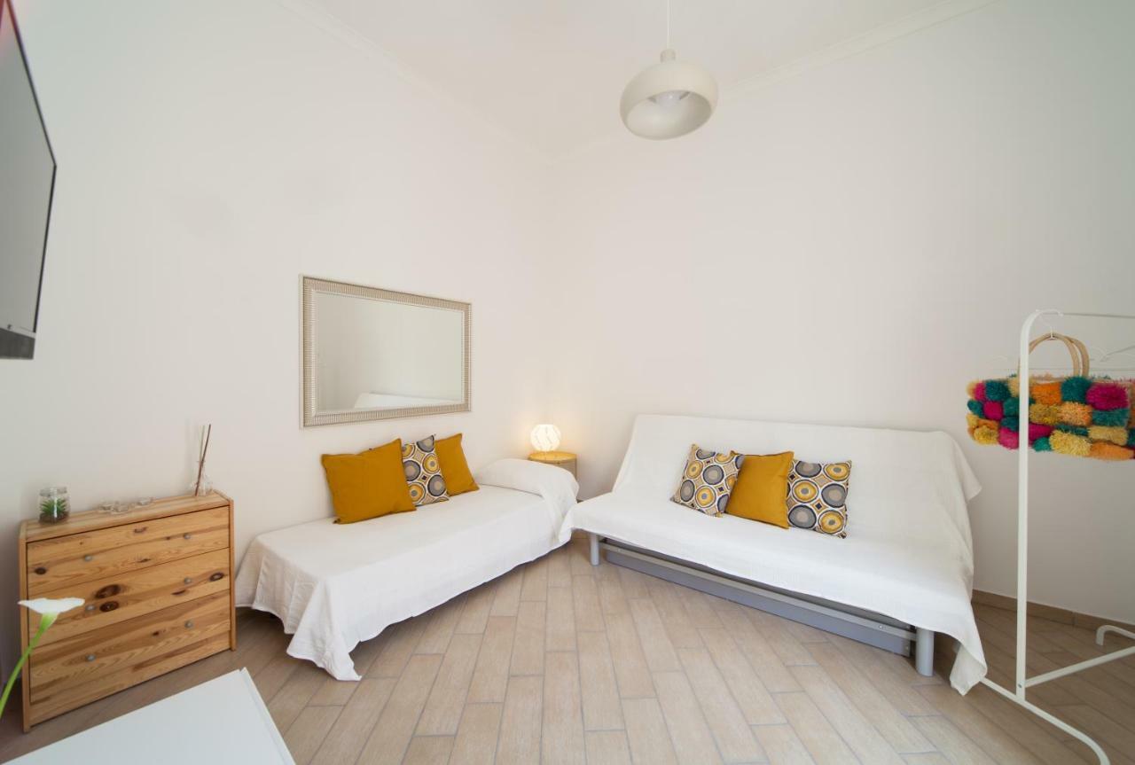 Napoli Centro Suite - Duomo Apartment Exterior photo