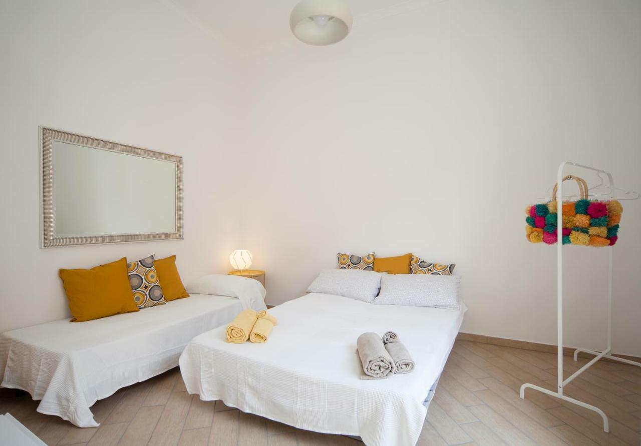 Napoli Centro Suite - Duomo Apartment Exterior photo